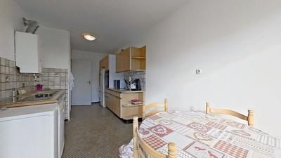 Appartement - 80 m² - 4 pièces