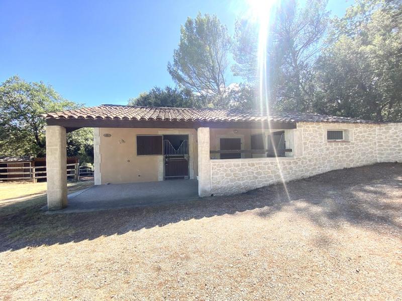 Maison - 314 m² - 10 pièces