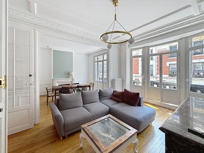 Appartement bourgeois - 113 m² - 4 pièces