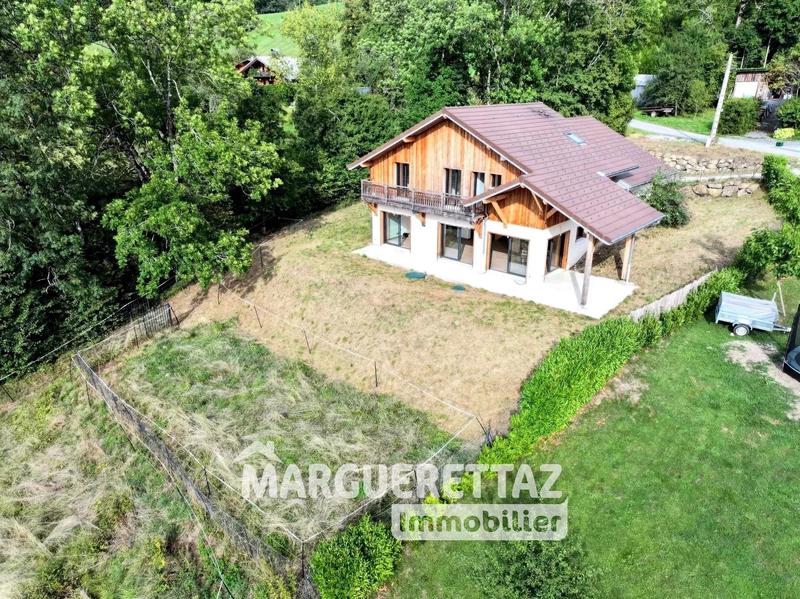 Maison - 155 m² - 7 pièces