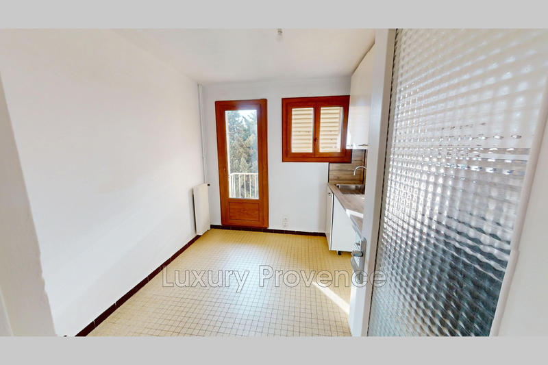 Appartement - 92 m² - 5 pièces