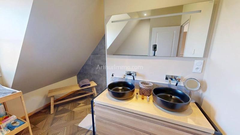 Maison - 308 m² - 9 pièces