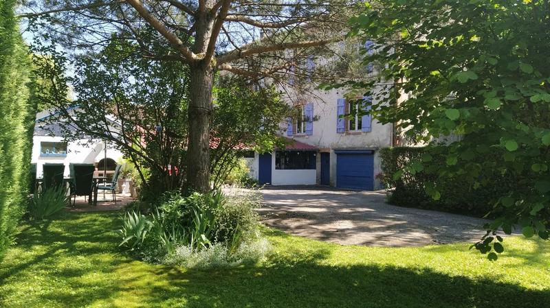 Maison ancienne - 163 m² - 16 pièces