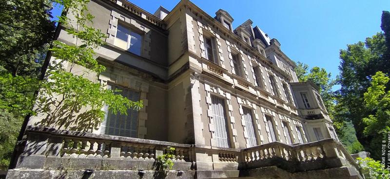 Château - 678 m² - 25 pièces