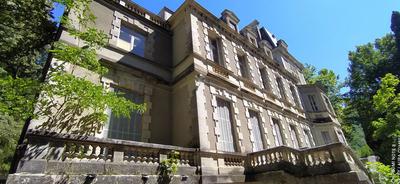 Château - 678 m² - 25 pièces