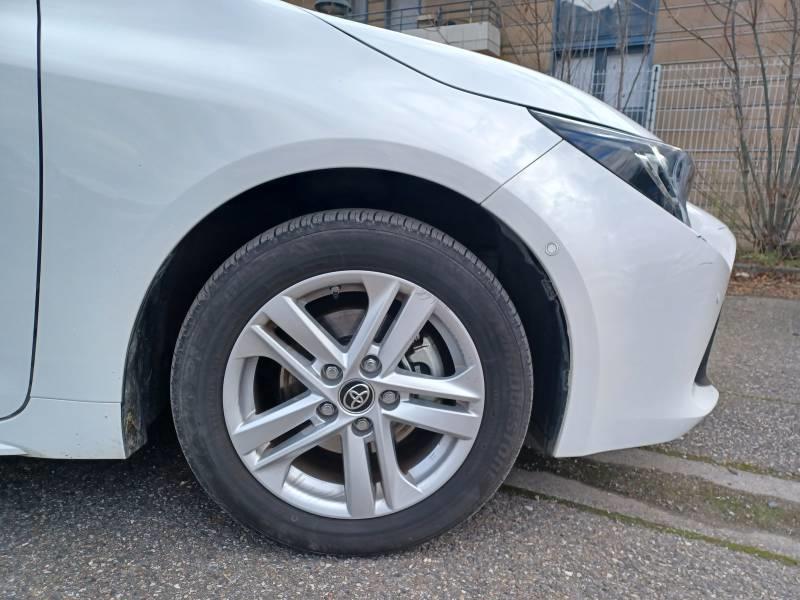 Toyota Corolla Pro Hybride 122h Dynamic Business + Programme Beyond Zero Academy