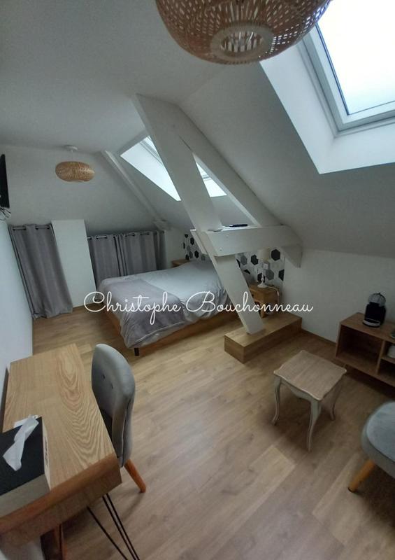 Demeure - 310 m² - 8 pièces