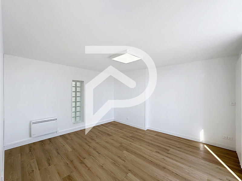 Bureau - 46 m² - 2 pièces