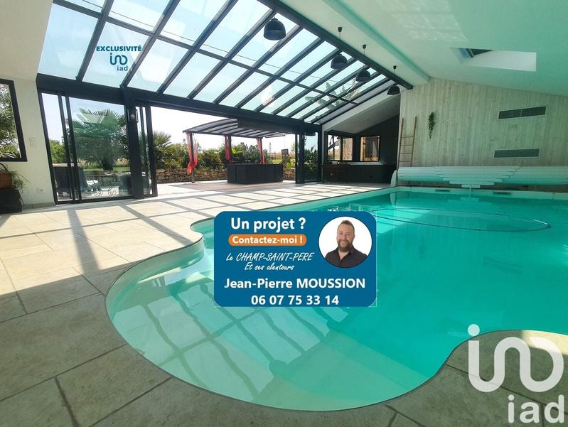 Maison - 360 m² - 8 pièces