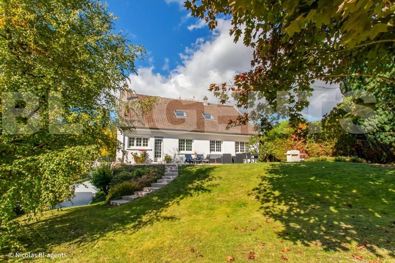 Maison - 182 m² - 6 pièces