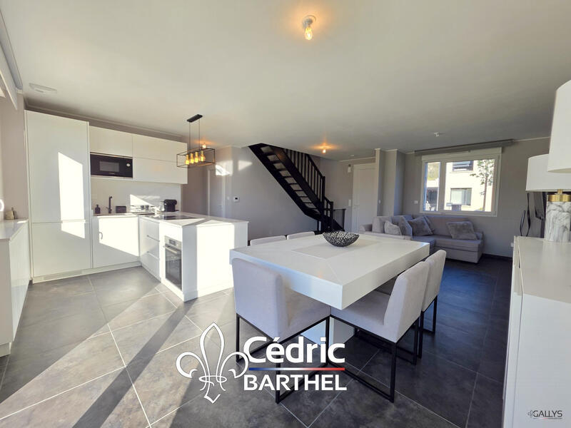 Maison - 101 m² - 4 pièces