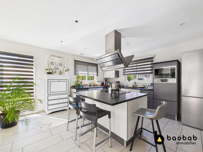 Villa - 150 m² - 4 pièces