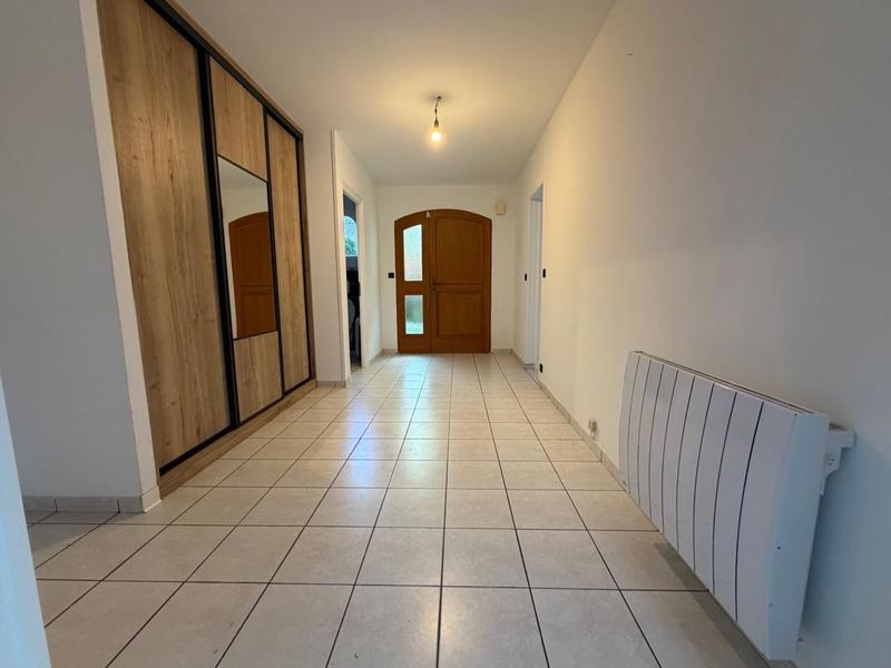 Maison - 171 m² - 9 pièces