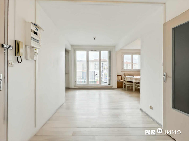 Appartement - 94 m² - 4 pièces