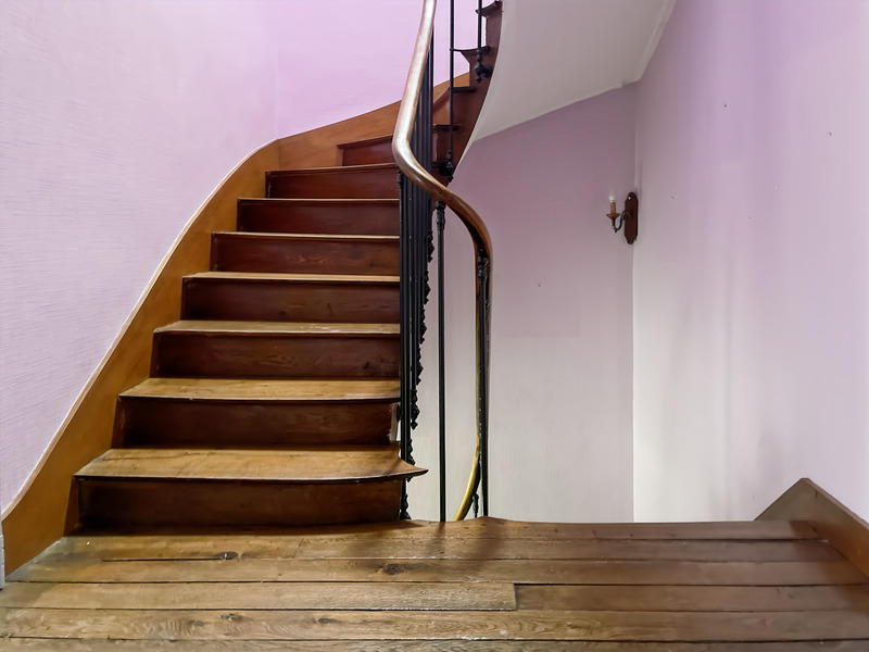 Maison - 217 m² - 8 pièces