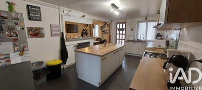 Maison - 128 m² - 7 pièces