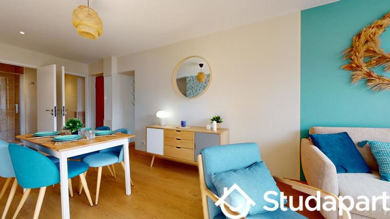 Chambre - 9 m² - 1 pièce