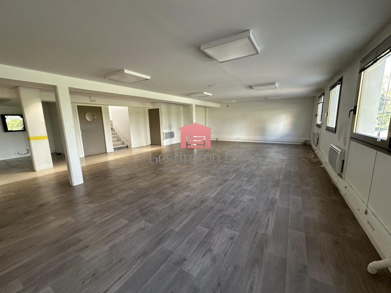 Local d'activités - 1 730 m²