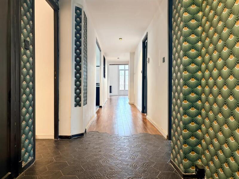 Appartement - 193 m² - 6 pièces