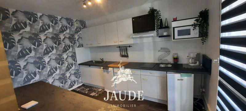 Appartement - 4 037 m² - 1 pièce