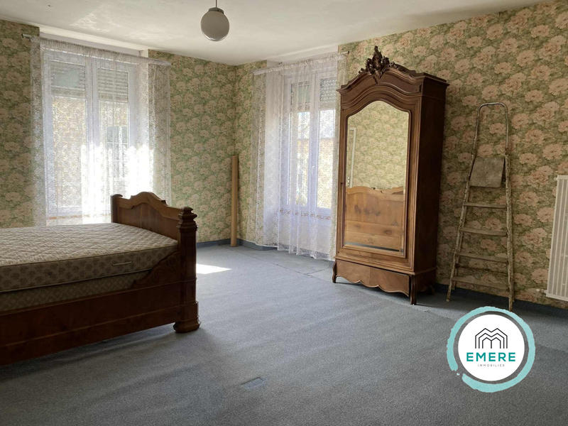 Maison - 99 m² - 4 pièces