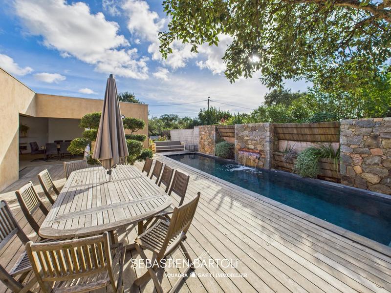 Maison - 145 m² - 4 pièces