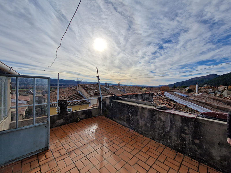 Maison - 351 m² - 13 pièces