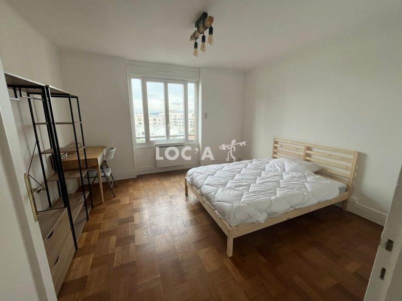 Appartement - 82 m² - 4 pièces