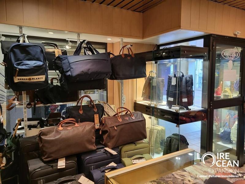 Fonds de commerce - Local commercial - 29 m²