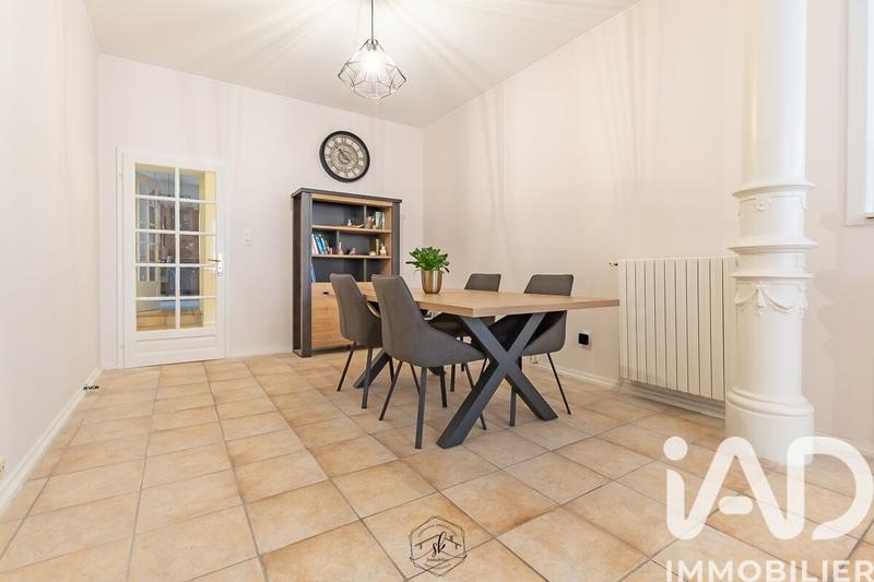 Appartement - 180 m² - 6 pièces