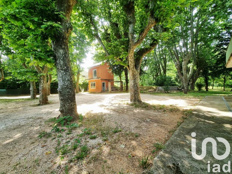 Maison - 1 000 m² - 29 pièces