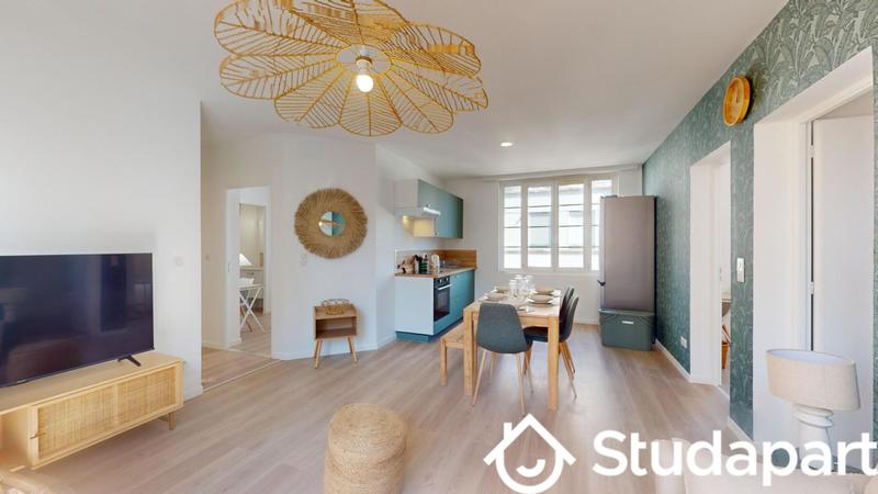 Chambre - 10 m² - 1 pièce