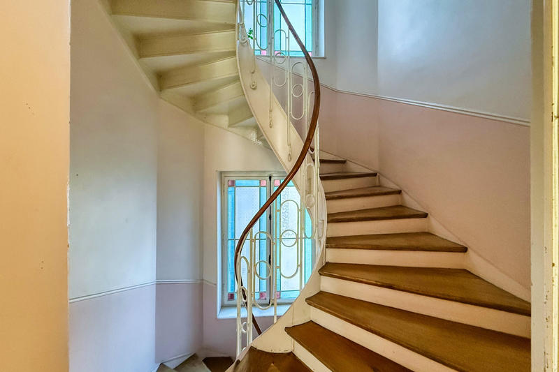 Appartement - 94 m² - 4 pièces