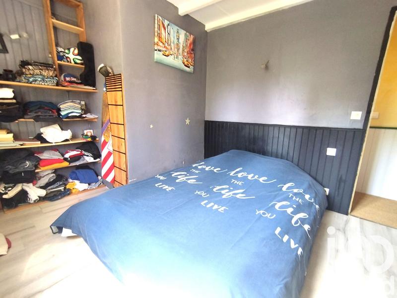 Maison - 235 m² - 8 pièces