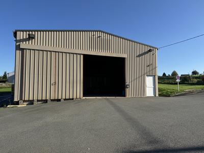 Local d'activités - 261 m²