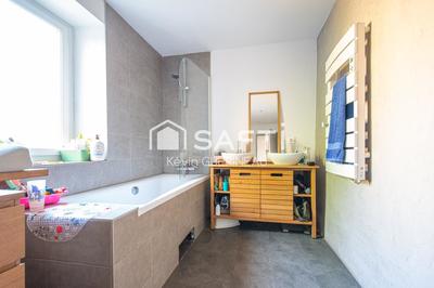 Maison - 108 m² - 3 pièces