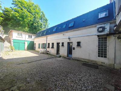 Appartement - 530 m² - 19 pièces