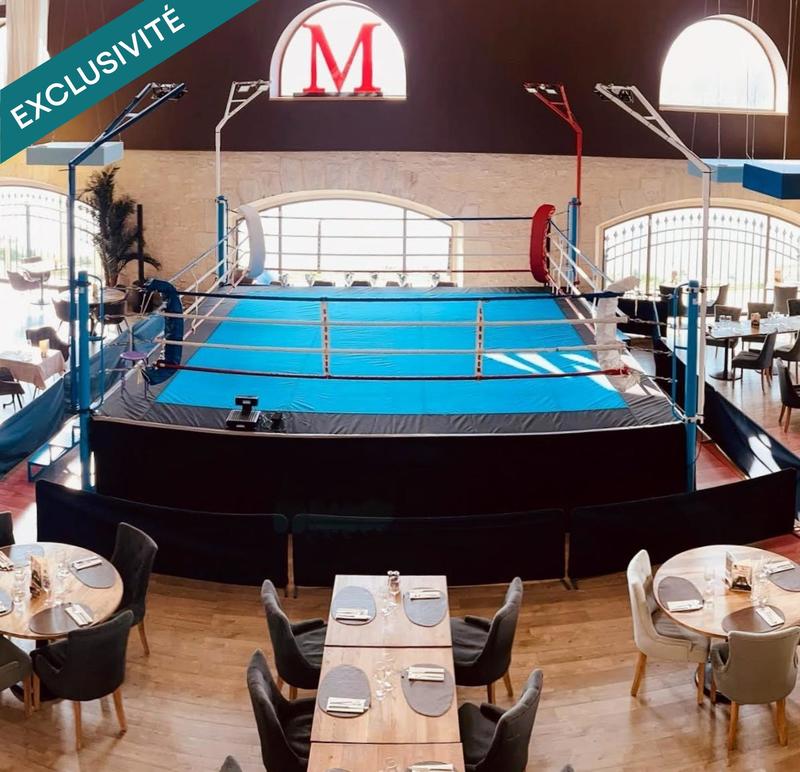 Local commercial - 893 m²