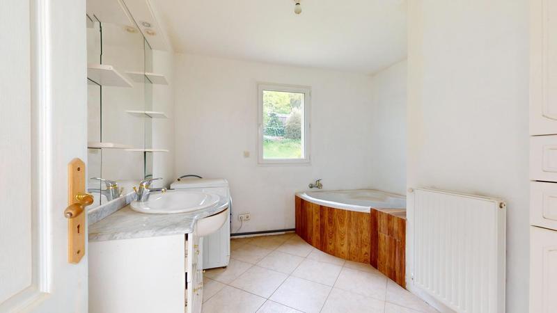 Maison - 170 m² - 7 pièces