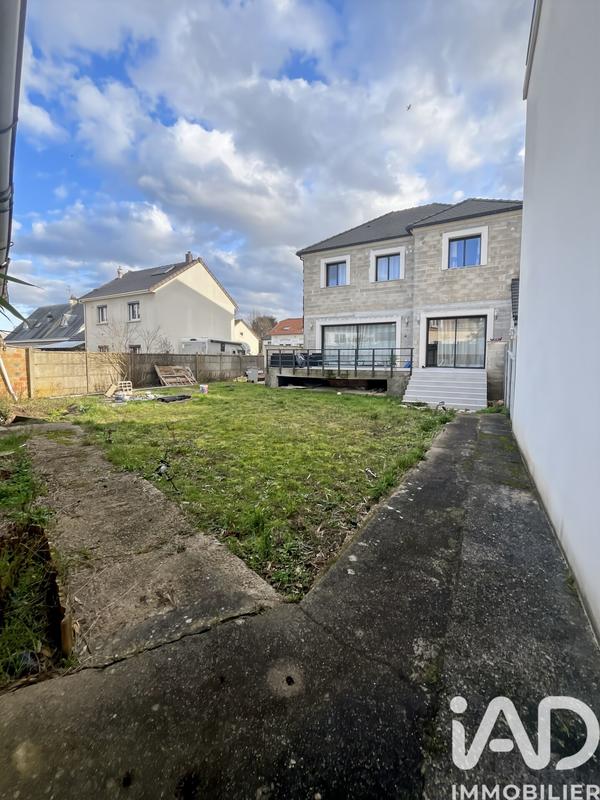 Maison - 120 m² - 5 pièces