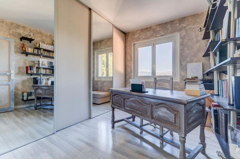 Villa - 105 m² - 5 pièces