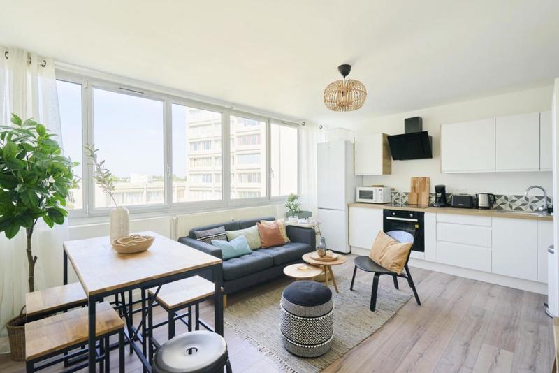 Appartement - 84 m² - 6 pièces