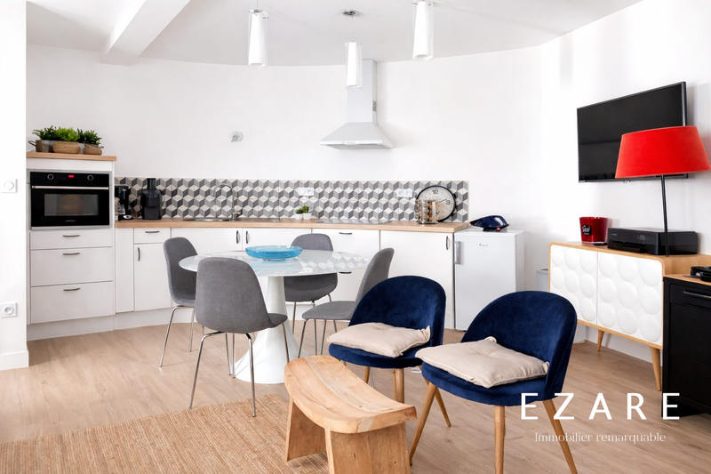 Maison ancienne - 280 m² - 10 pièces