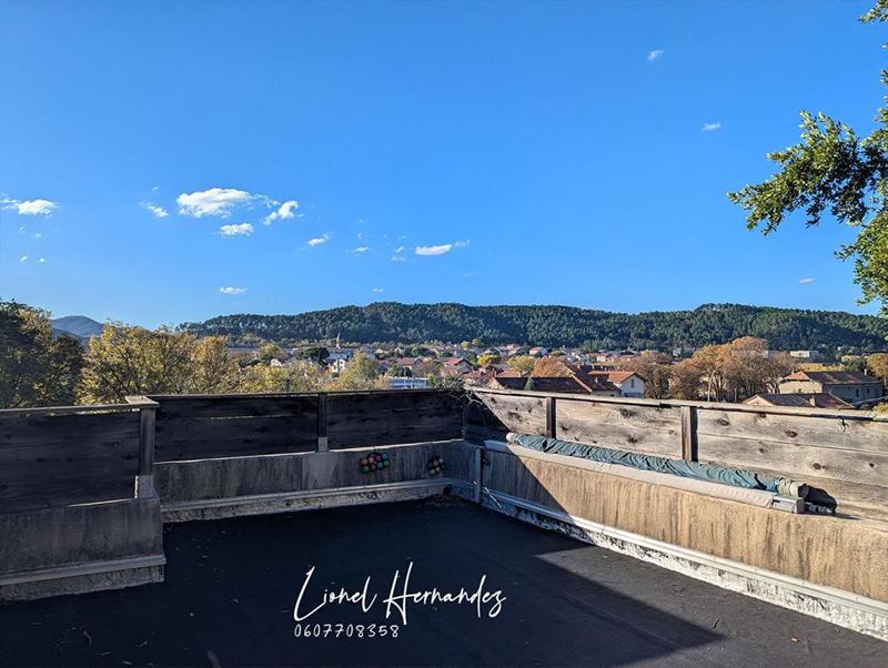 Maison - 136 m² - 6 pièces