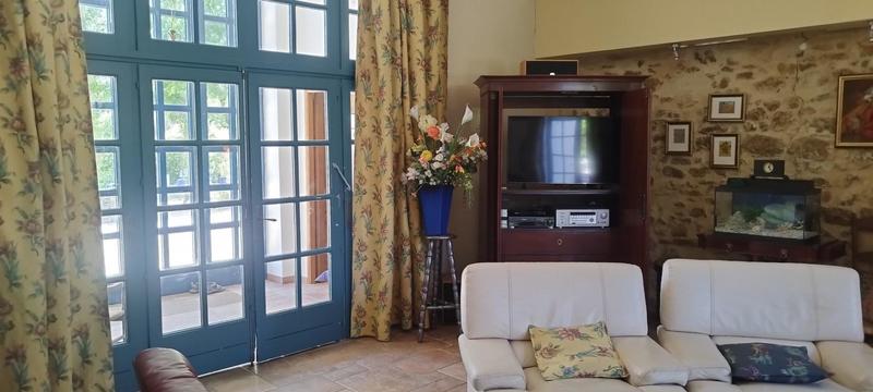 Maison - 409 m² - 17 pièces