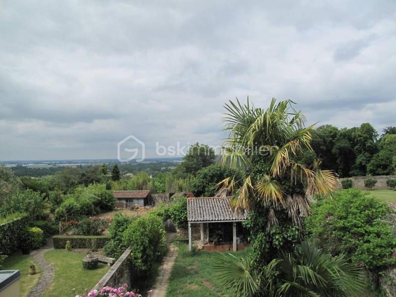 Maison de bourg - 96 m² - 6 pièces