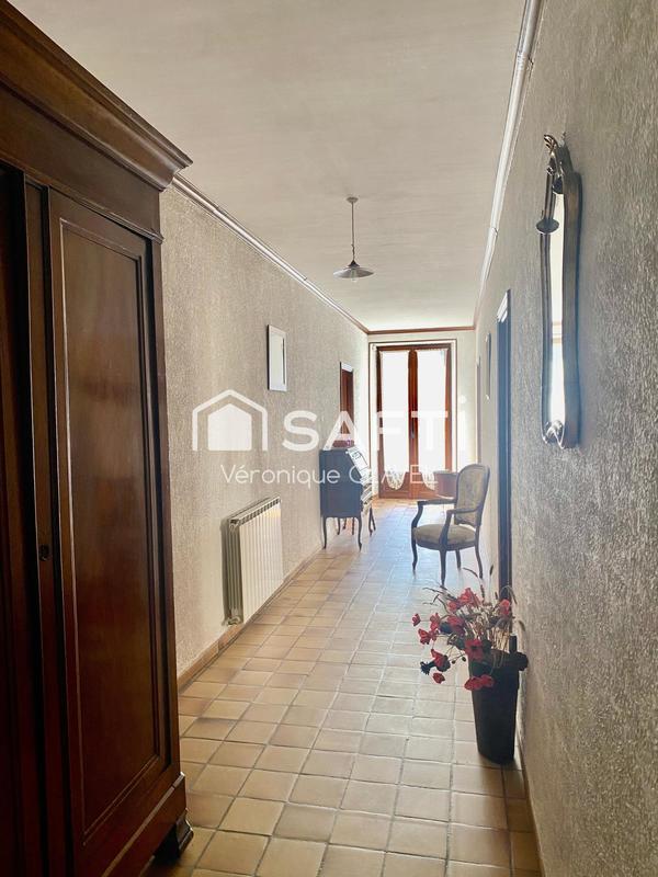 Appartement - 128 m² - 6 pièces