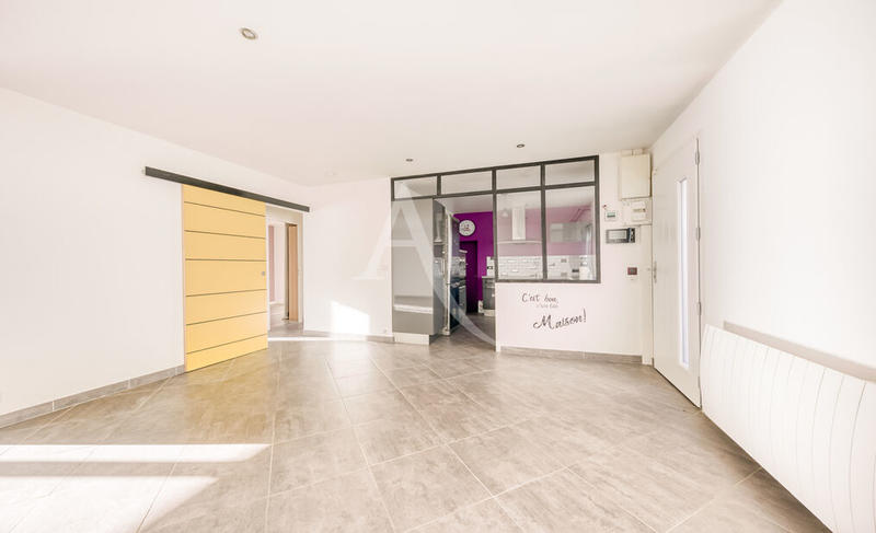 Maison - 75 m² - 5 pièces