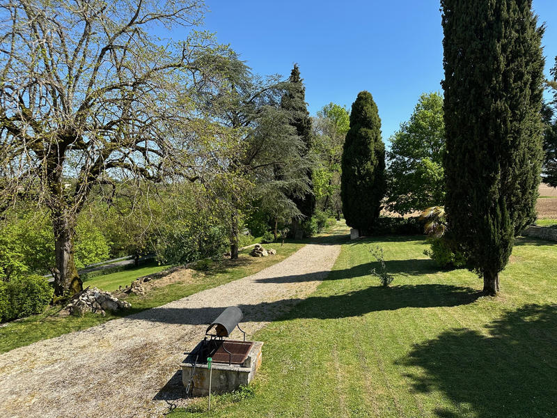 Maison - 245 m² - 7 pièces