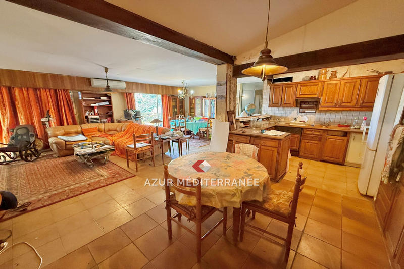 Maison contemporaine - 244 m² - 5 pièces